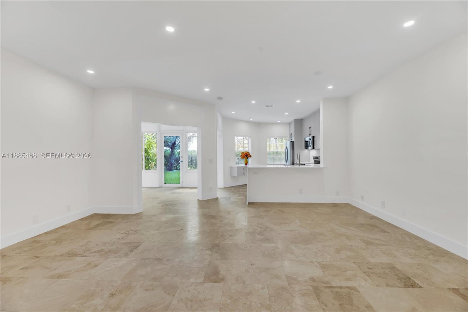 6538 Via Regina, Unit 9 Boca Raton, FL 33433 - Photo 3 of 23 Photo 3