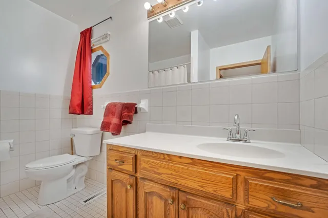 $294,900 | 514 Wildwood Avenue, St. Paul, MN 55110