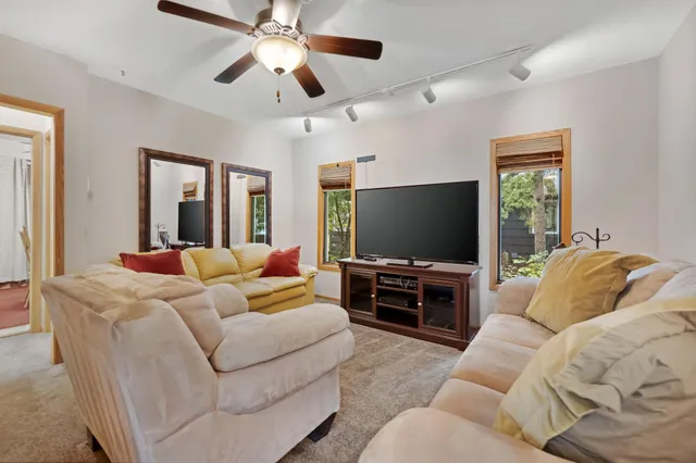 $294,900 | 514 Wildwood Avenue, St. Paul, MN 55110