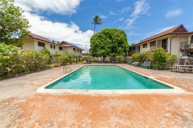 $549,000 | 98-388 Kaonohi Street, Unit 15/430, Aiea, HI 96701