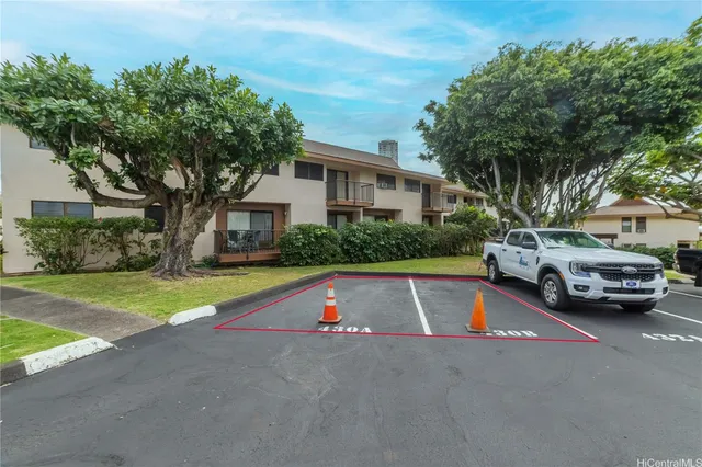$549,000 | 98-388 Kaonohi Street, Unit 15/430, Aiea, HI 96701