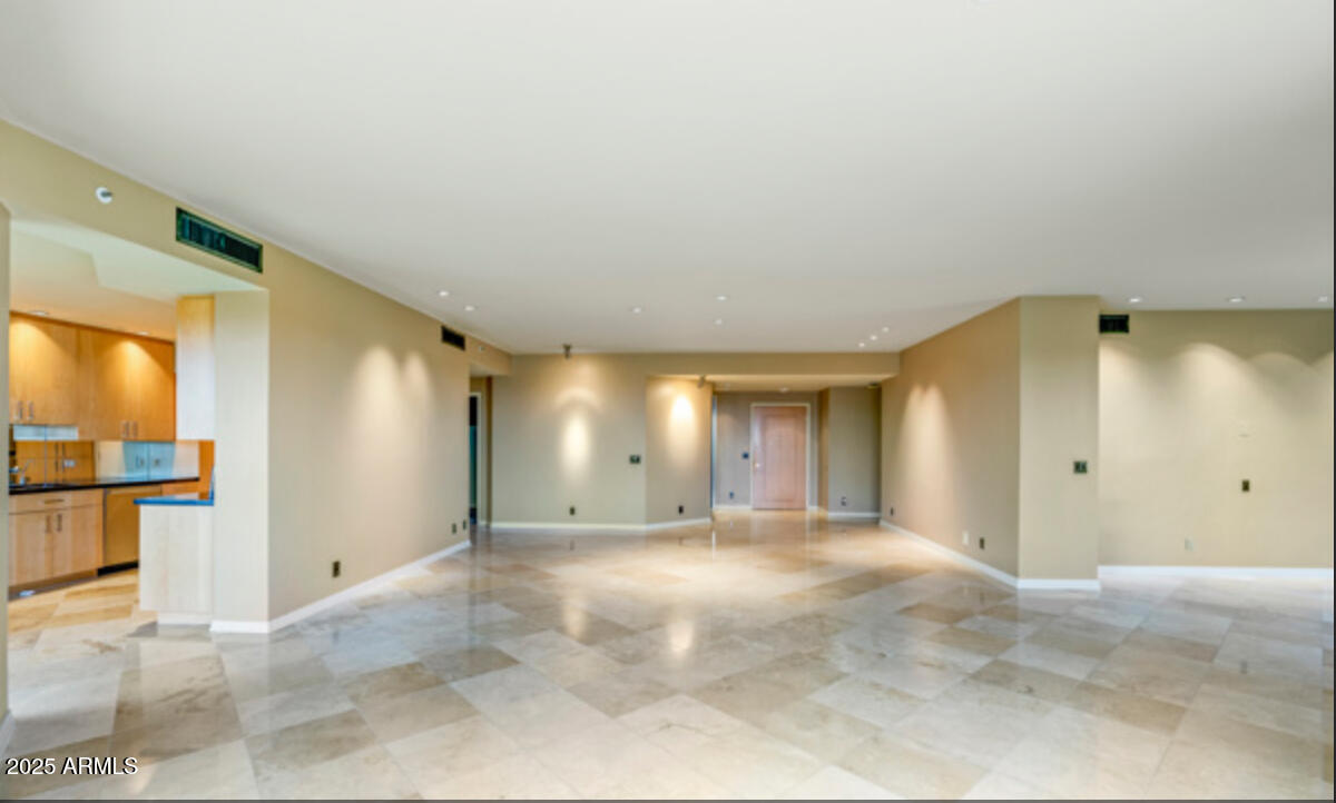 1040 East Osborn Road, Unit 501 Phoenix, AZ 85014 - Photo 14 of 65