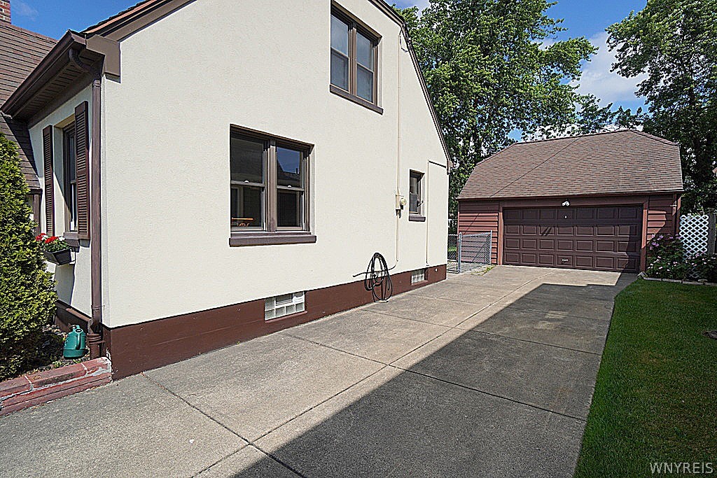 40 Kenton Road Tonawanda, NY 14217 - Photo 4 of 35