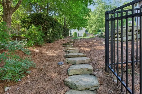 $949,000 | 658 Vinings Estates Drive Southeast, Mableton, GA 30126