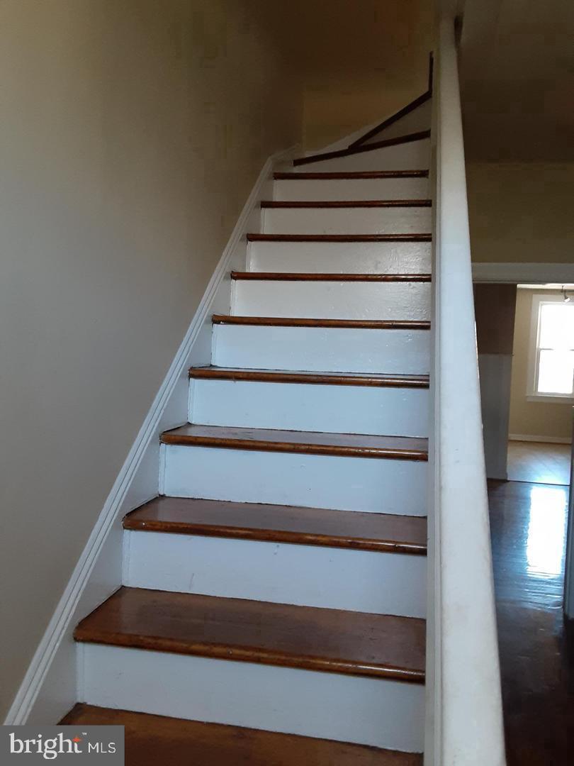 313 North Kent Street Winchester, VA 22601 - Photo 11 of 15 a view of entryway