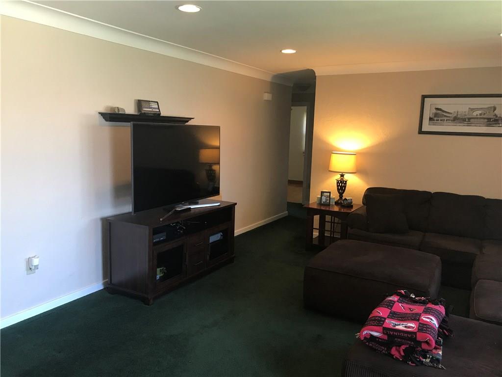 2379 Saunders Station Road Monroeville, PA 15146 - Photo 3 of 25 Gallery Image 3