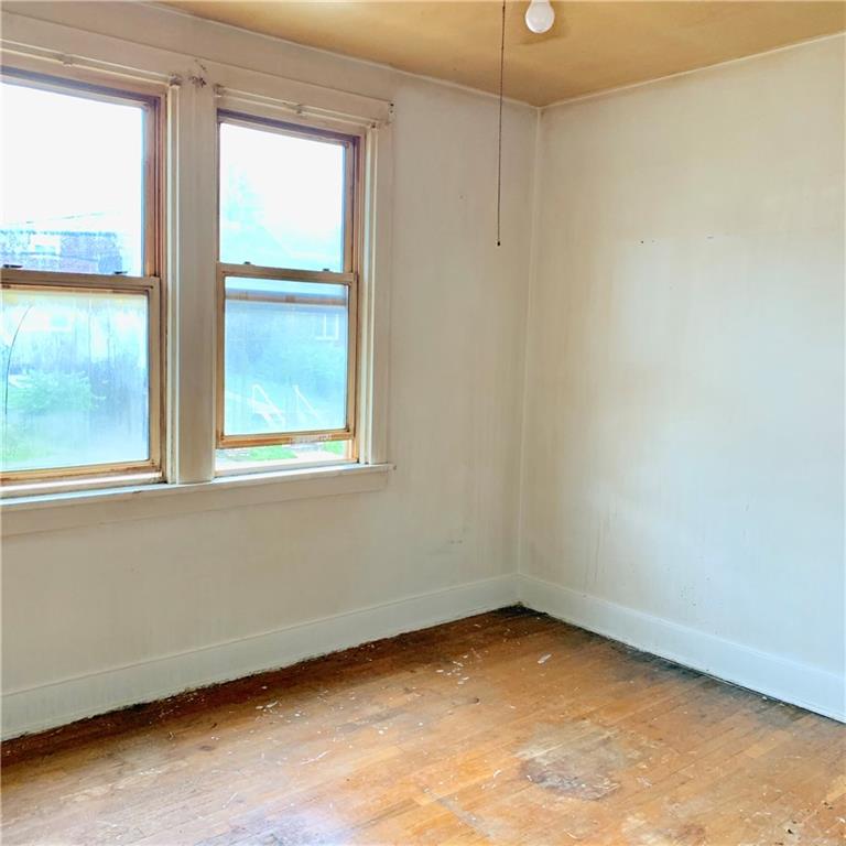 1221 McNeilly Road Pittsburgh, PA 15226 - Photo 16 of 24 Another view of master.