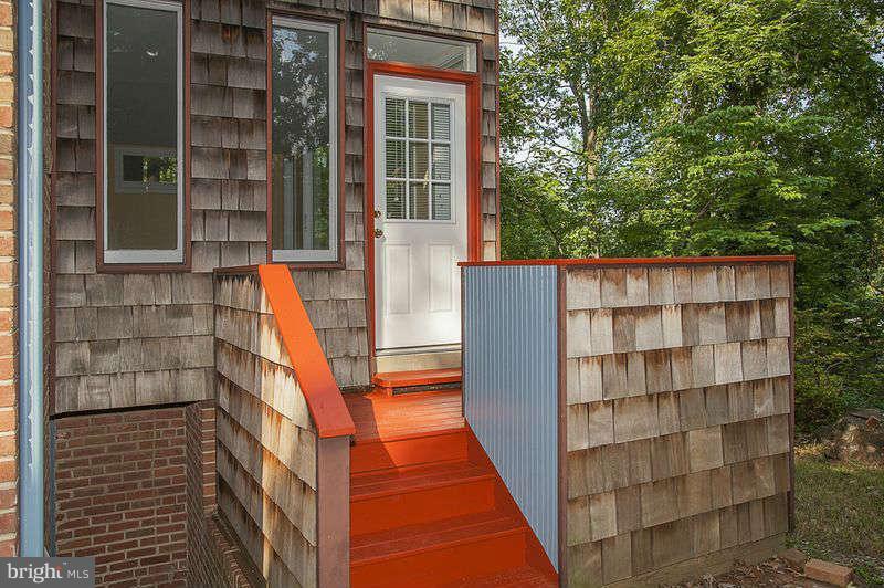 304 Penwood Road Silver Spring, MD 20901 - Photo 3 of 18 Exterior (Rear)