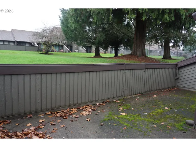 $349,900 | 13819 Northwest 10th Court, Unit F, Vancouver, WA 98685