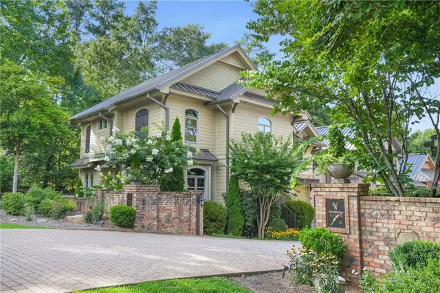 $1,250,000 | 105 Weatherford Place, Roswell, GA 30075
