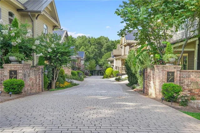 $1,250,000 | 105 Weatherford Place, Roswell, GA 30075
