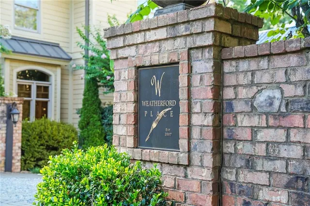 $1,250,000 | 105 Weatherford Place, Roswell, GA 30075