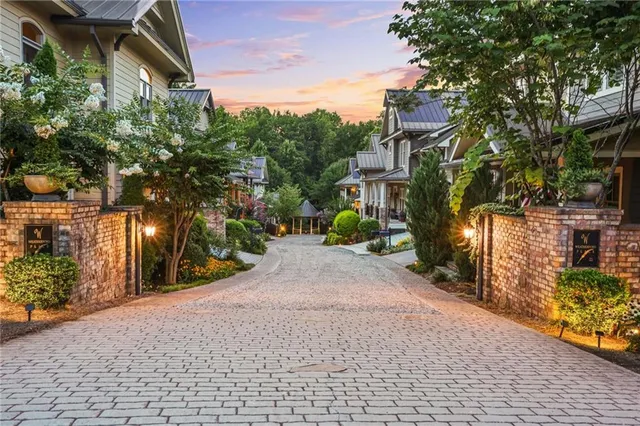 $1,250,000 | 105 Weatherford Place, Roswell, GA 30075