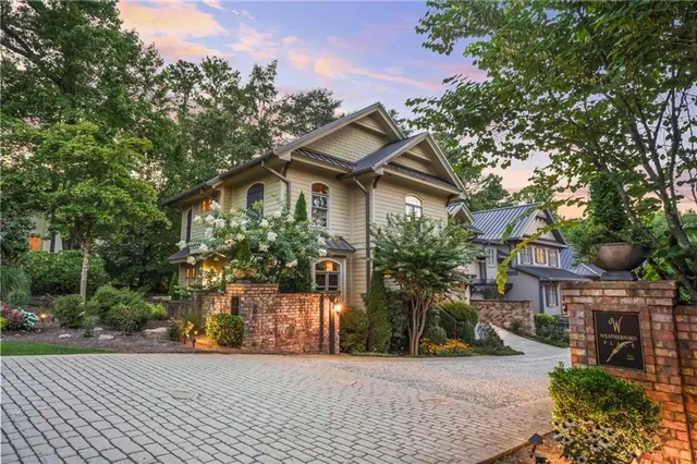 $1,250,000 | 105 Weatherford Place, Roswell, GA 30075