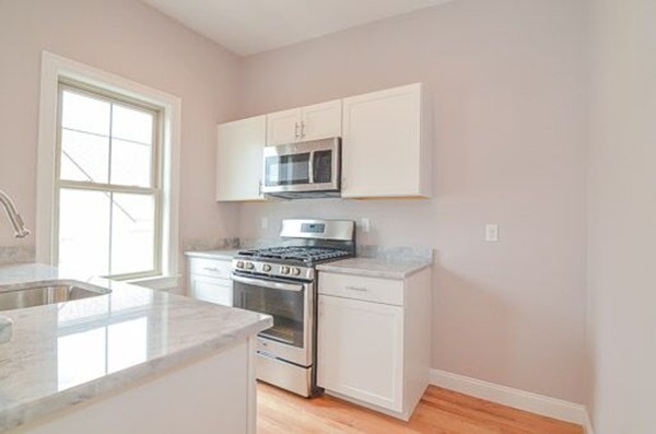 236 E Street, Unit 3 Boston, MA 02127 - Photo 4 of 12