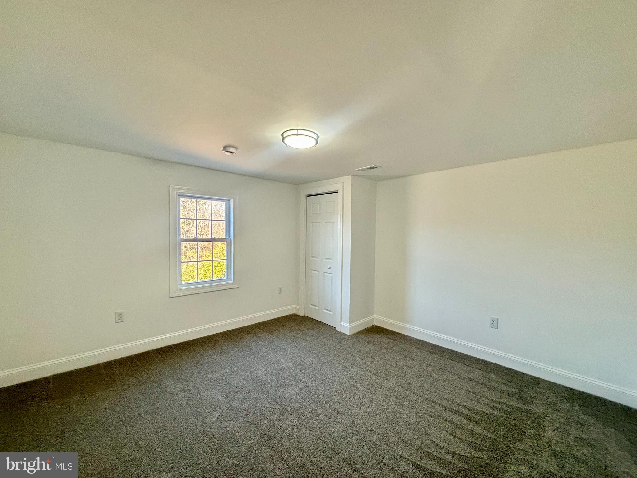 8 Kerns Lane Berkeley Springs, WV 25411 - Photo 10 of 20