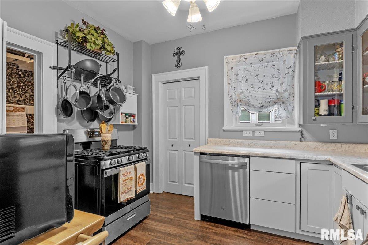 628 West Vine Street Springfield, IL 62704 - Photo 15 of 41 Gallery Image 15