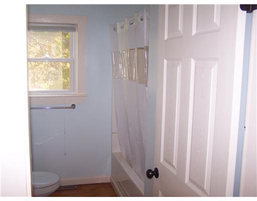 20 Old Post Road York, ME 03909 - Photo 9 of 10 Bathroom.