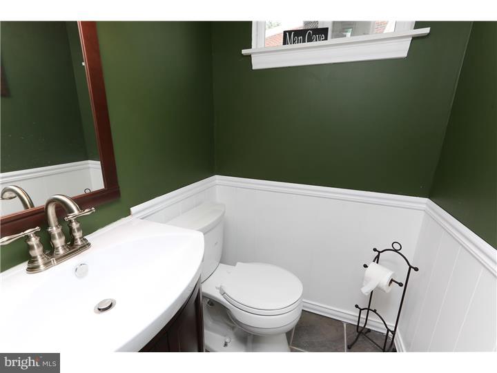 7269 Hill Road Philadelphia, PA 19128 - Photo 20 of 25 Half Bath