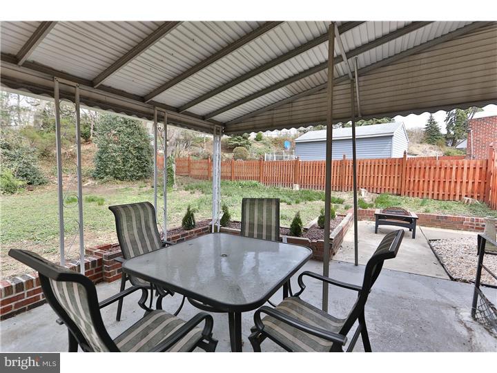 7269 Hill Road Philadelphia, PA 19128 - Photo 22 of 25 Patio