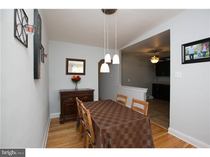 7269 Hill Road Philadelphia, PA 19128 - Photo 5 of 25 Dining Room