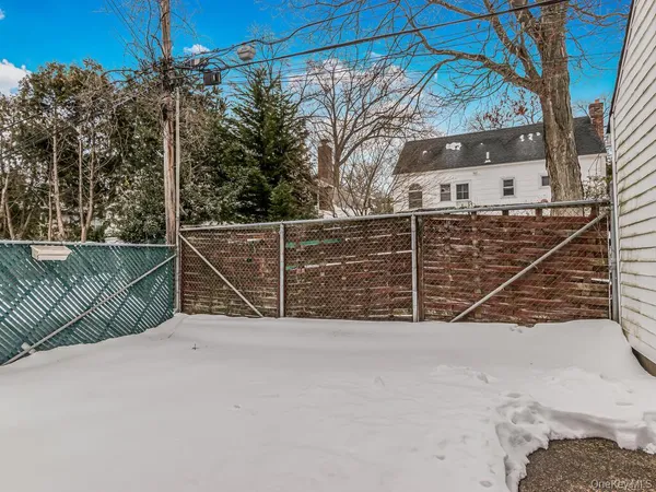 a view of outdoor space