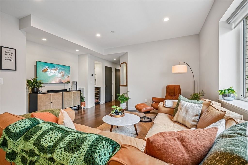 7 Howard Street, Unit 4 Salem, MA 01970 - Photo 10 of 39