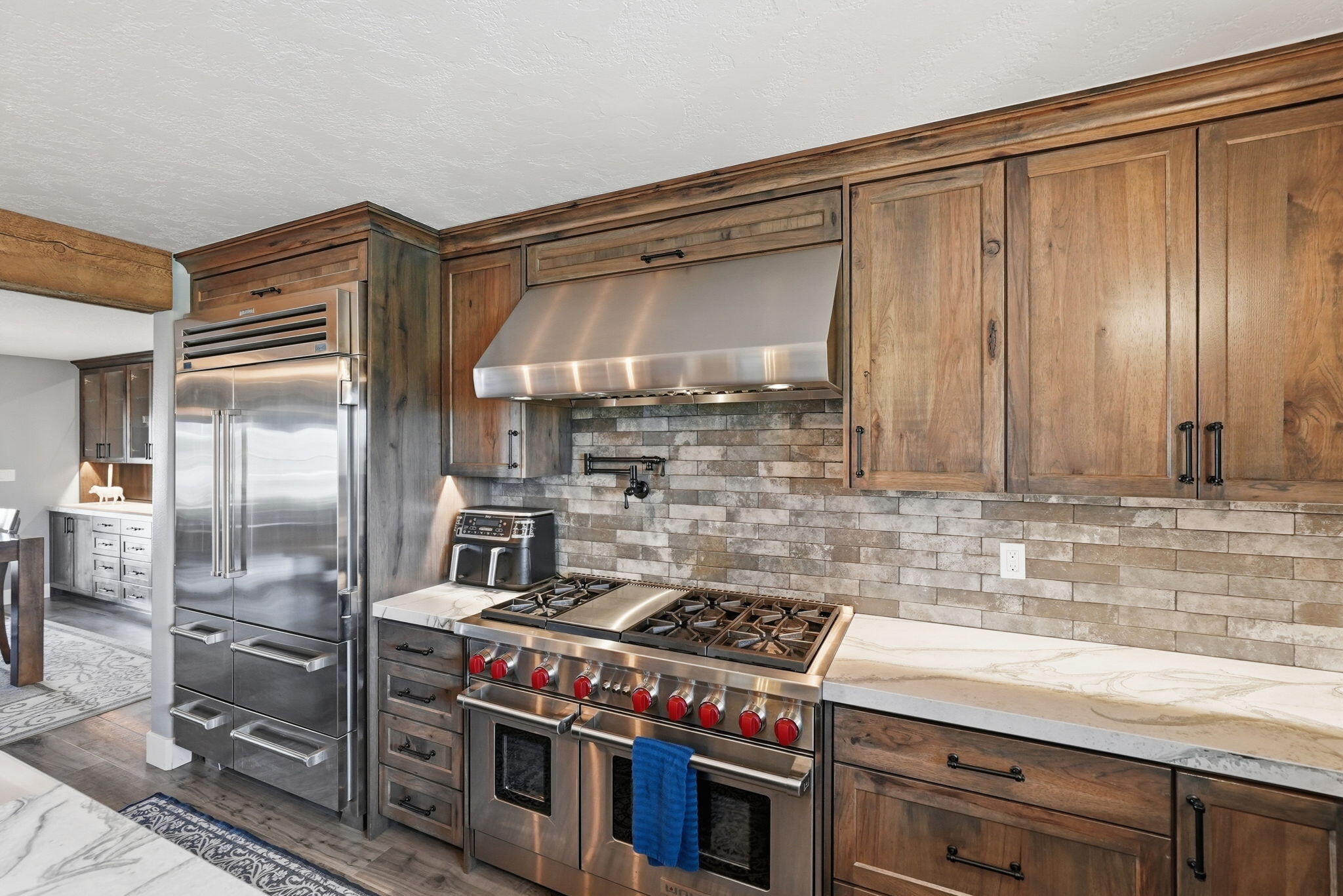 26345 Walker Road Bend, OR 97701 - Photo 21 of 98 20-web-or-mls-Riley_Visuals_056