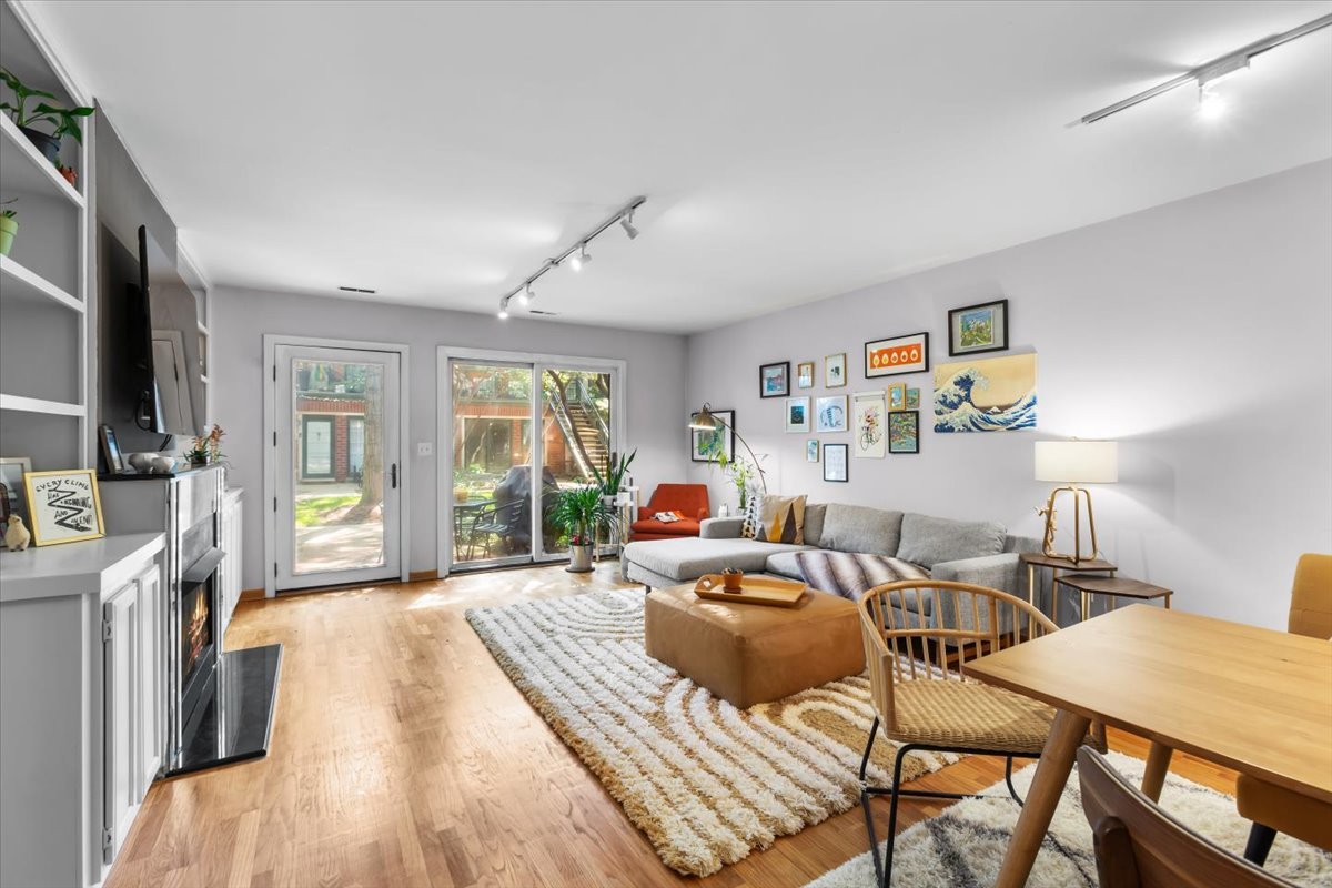 1812 South Federal Street, Unit 4 Chicago, IL 60616 - Photo 9 of 26