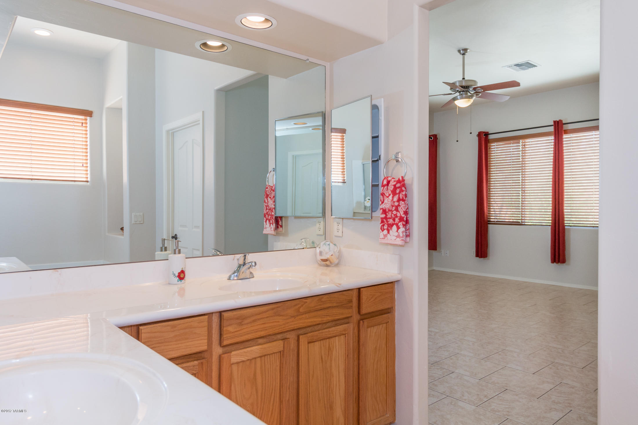 10639 East Ralph Alvarez Place Tucson, AZ 85747 - Photo 16 of 47