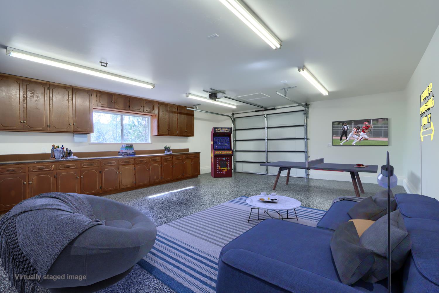 5518 East Whitlock Road Mariposa, CA 95338 - Photo 37 of 57 a living room with furniture and kitchen view