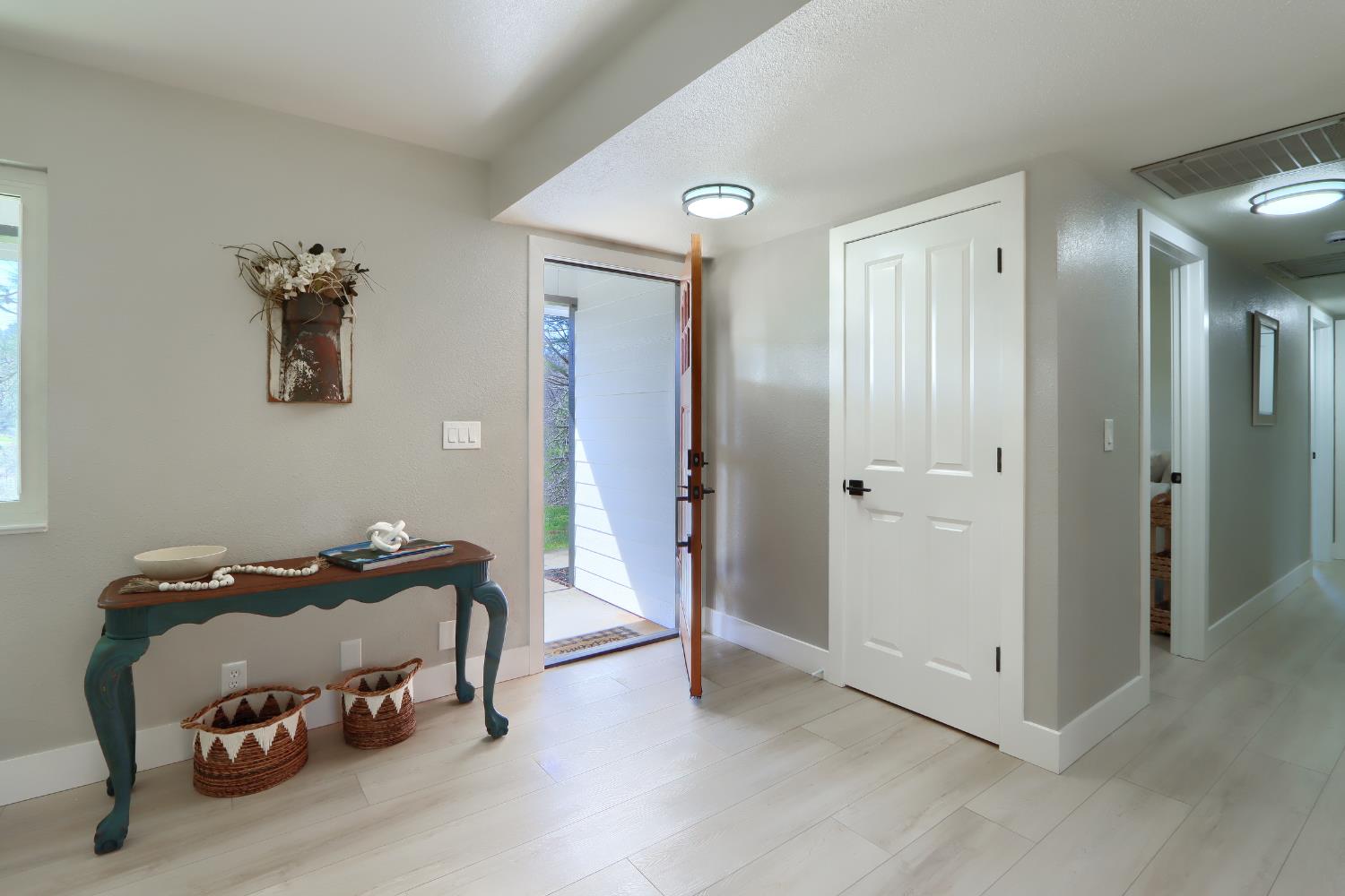 5518 East Whitlock Road Mariposa, CA 95338 - Photo 6 of 57 New Front Entry Door.