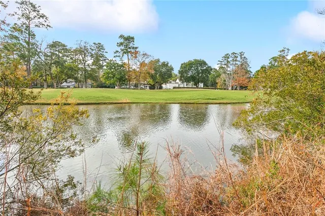 $380,000 | 14 Wax Myrtle Lane, Covington, LA 70433