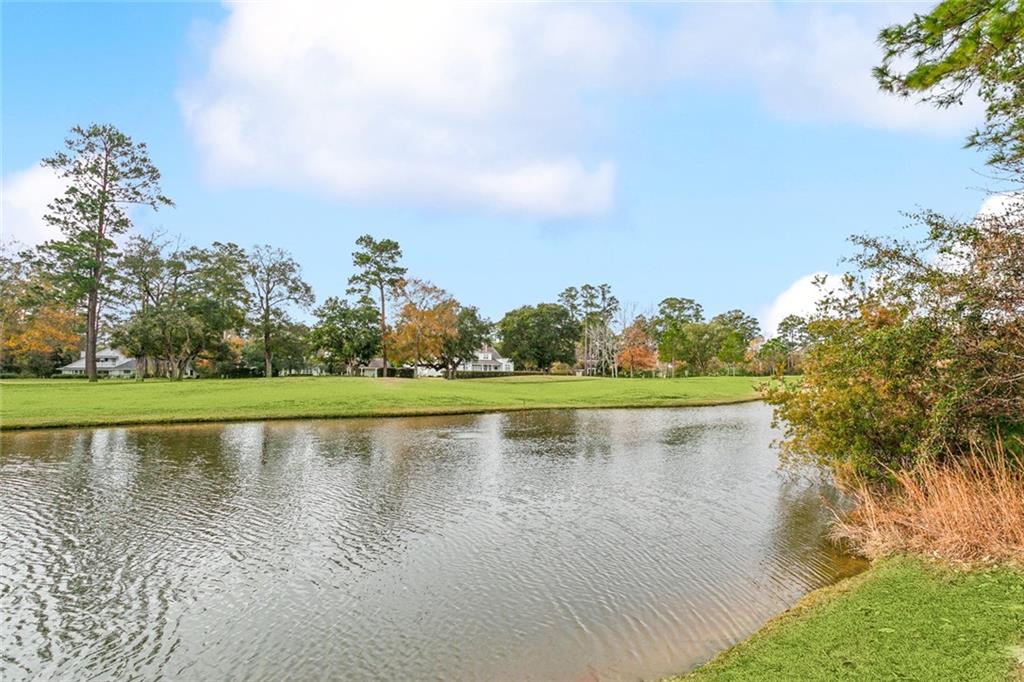 14 Wax Myrtle Lane Covington, LA 70433 - Photo 4 of 9