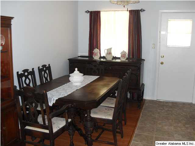 404 5th Street Pleasant Grove, AL 35127 - Photo 4 of 17