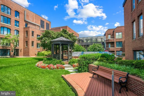 $3,700 | 1080 Wisconsin Avenue Northwest, Unit 405, Washington, DC 20007