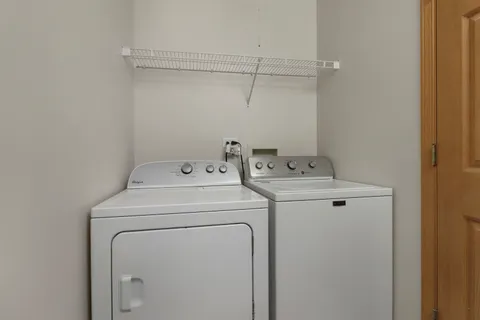 $3,500 | 1462 Glen Ellyn Road, Glendale Heights, IL 60139