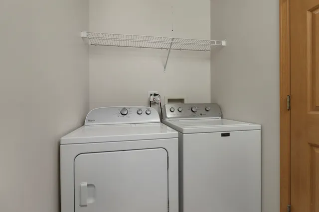 $3,500 | 1462 Glen Ellyn Road, Glendale Heights, IL 60139