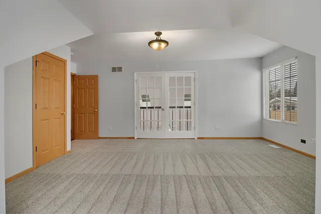 $3,500 | 1462 Glen Ellyn Road, Glendale Heights, IL 60139