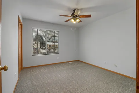 $3,500 | 1462 Glen Ellyn Road, Glendale Heights, IL 60139