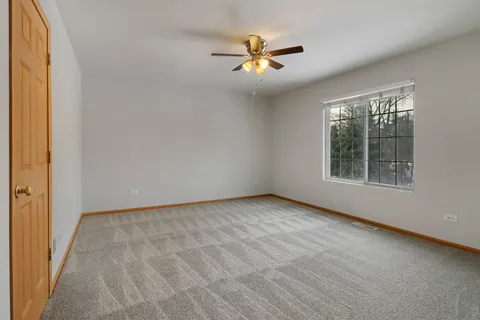 $3,500 | 1462 Glen Ellyn Road, Glendale Heights, IL 60139