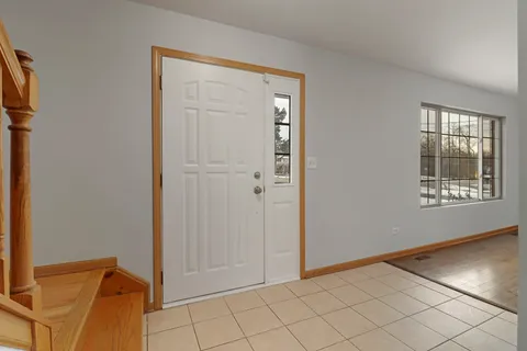 $3,500 | 1462 Glen Ellyn Road, Glendale Heights, IL 60139