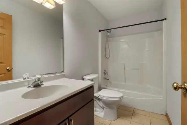 $3,500 | 1462 Glen Ellyn Road, Glendale Heights, IL 60139