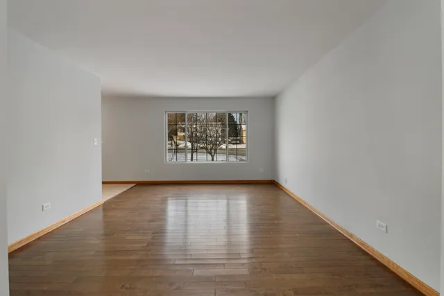 $3,500 | 1462 Glen Ellyn Road, Glendale Heights, IL 60139