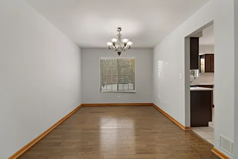 $3,500 | 1462 Glen Ellyn Road, Glendale Heights, IL 60139