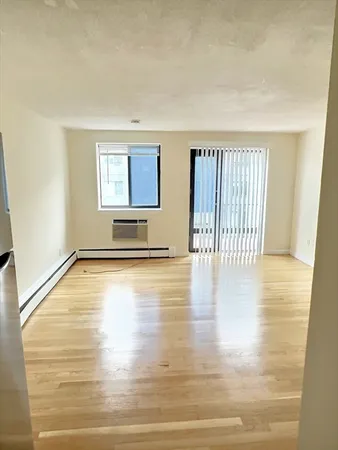 $1,980 | 1039 Commonwealth Avenue, Unit 34, Boston, MA 02215