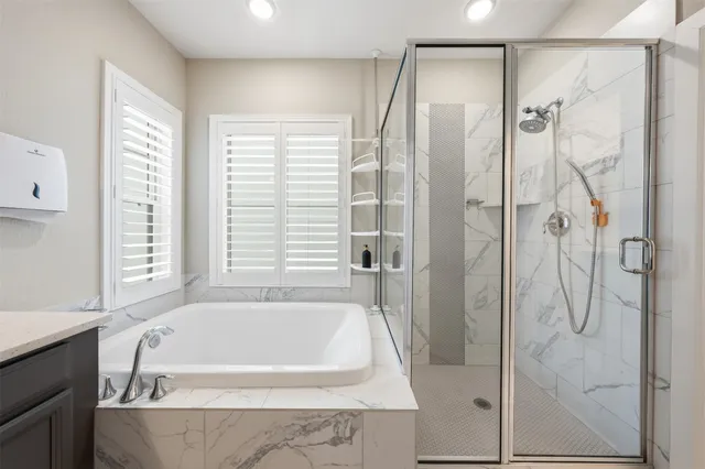 $379,900 | 2707 Church Wood Drive, Houston, TX 77082