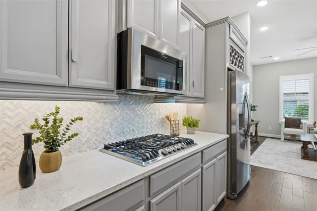 $379,900 | 2707 Church Wood Drive, Houston, TX 77082