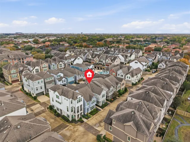 $379,900 | 2707 Church Wood Drive, Houston, TX 77082