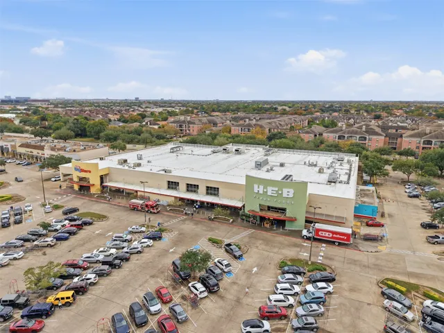 $379,900 | 2707 Church Wood Drive, Houston, TX 77082